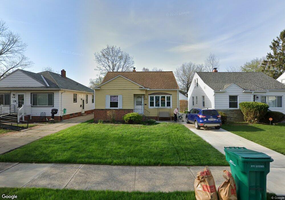 18802 Longview Ave, Maple Heights, OH 44137 - photo 1