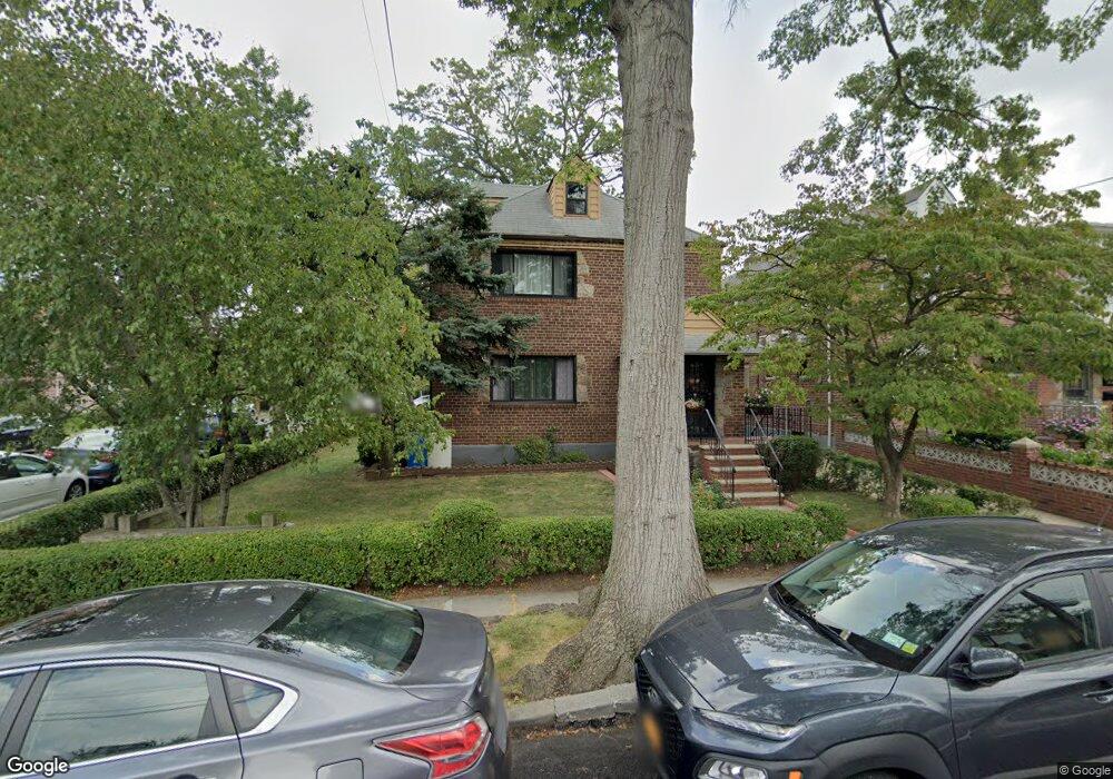 47-03 161 St unit 2FL, Flushing, NY 11358 - photo 1