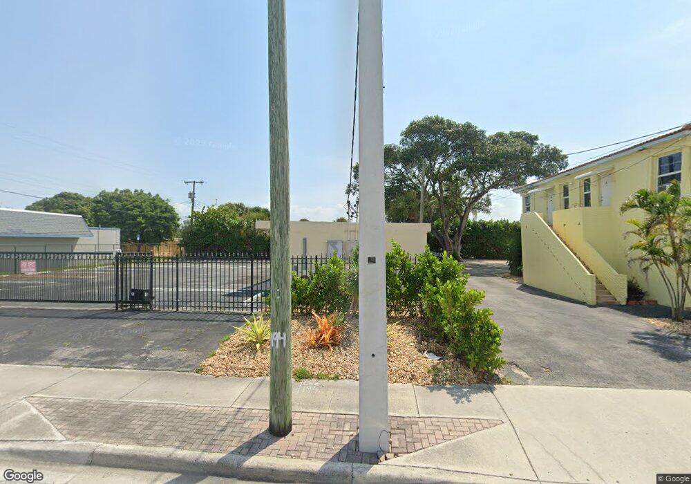 810 N Federal Hwy, Boynton Beach, FL 33435 - photo 1