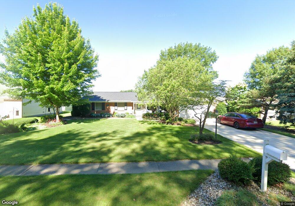 1515 Edgewood Dr, Bucyrus, OH 44820 - photo 1