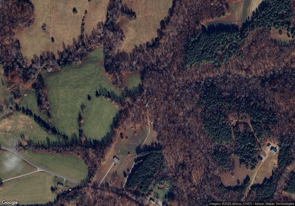 1140 N Maple Rd, Callands, VA 24530 - photo 1