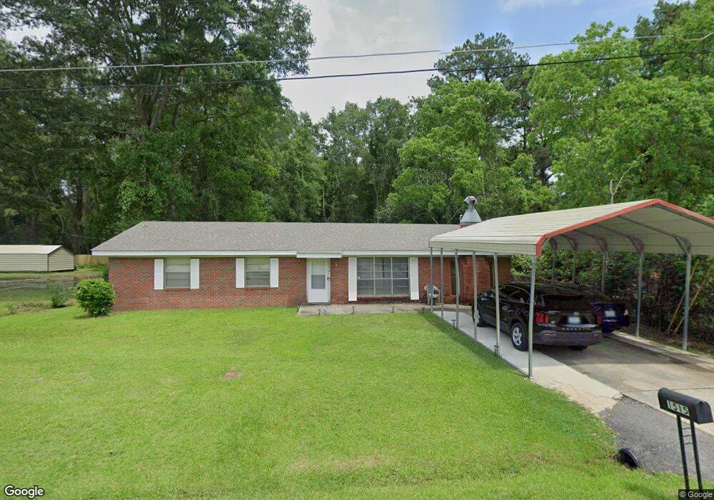 1529 Margaret Dr, Laurel, MS 39440 - photo 1