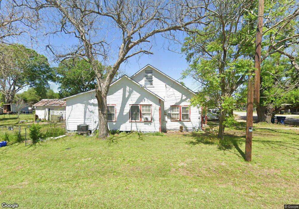 1420 Avenue E, Bay City, TX 77414 - photo 1