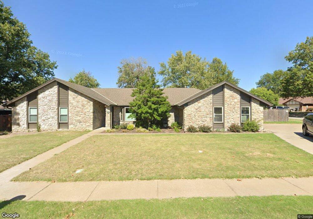 2424 Kensington Way, Bartlesville, OK 74006 - photo 1