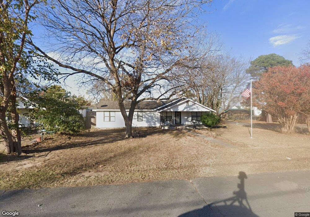 509 Broadway Ave, Eufaula, OK 74432 - photo 1