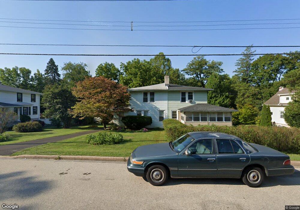 423 W Waverly Rd, Glenside, PA 19038 - photo 1