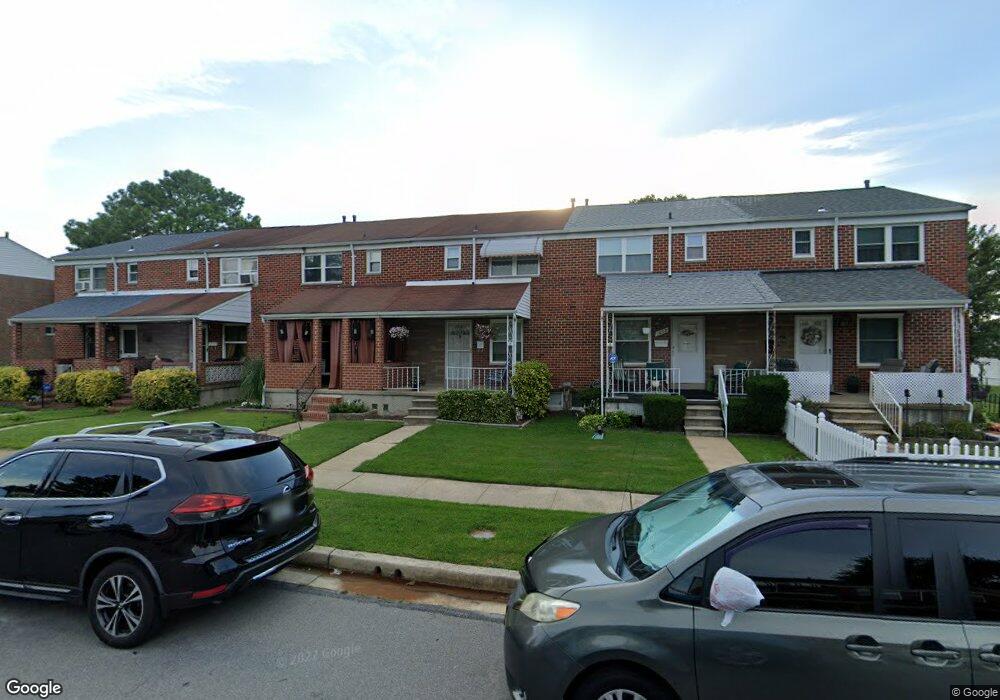 1030 Foxcroft Ln, Essex, MD 21221 - photo 1