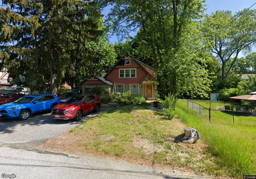 9 Taft St, Uxbridge, MA 01569 - photo 1