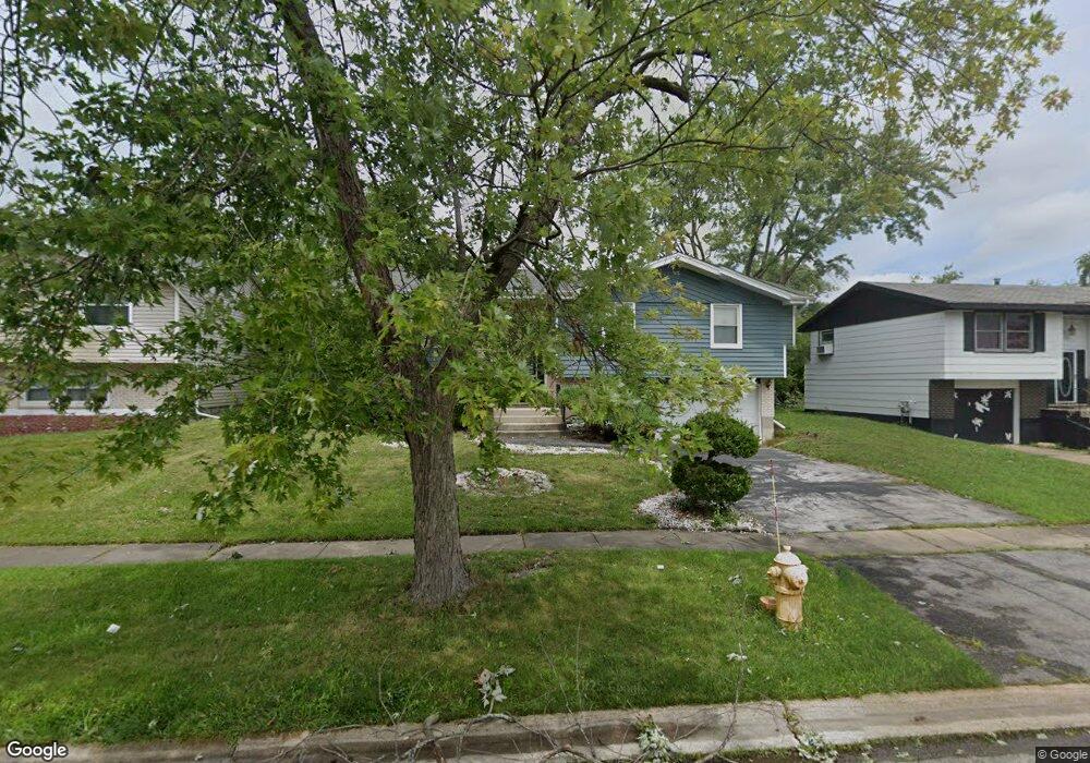 3426 Chestnut Dr, Hazel Crest, IL 60429 - photo 1