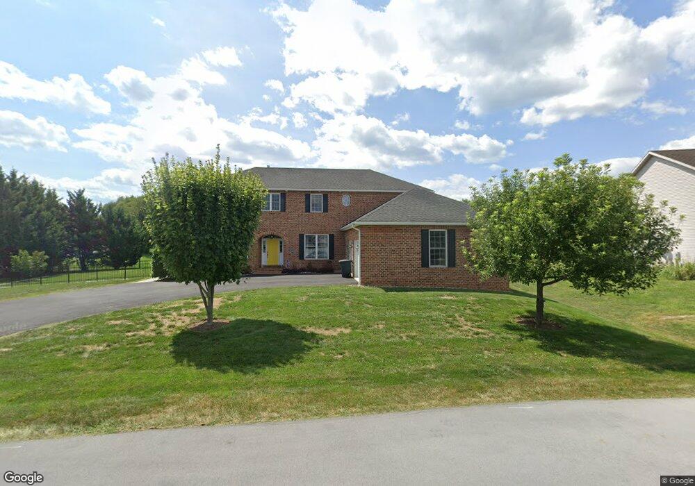 19533 Portsmouth Dr, Hagerstown, MD 21742 - photo 1