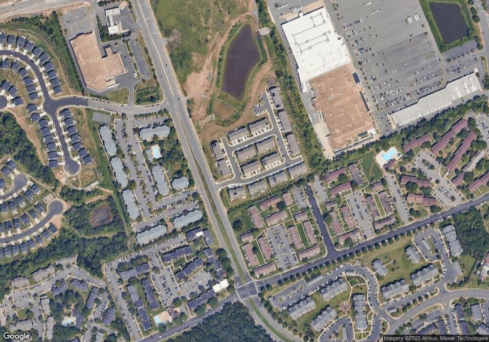 11036 Blackburn Cove Ln, Manassas, VA 20109 - photo 1