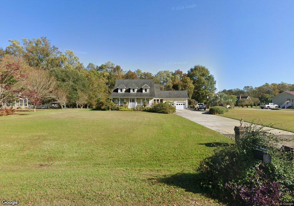 191 Hemlock Dr, Whiteville, NC 28472 - photo 1