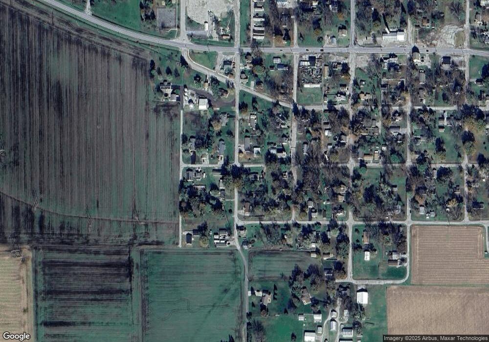 2421 Illinois Ave, Mascoutah, IL 62258 - photo 1