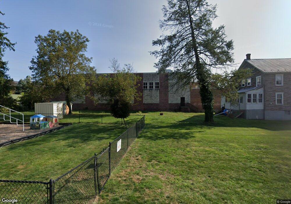 29 N Fayette St, Mercersburg, PA 17236 - photo 1