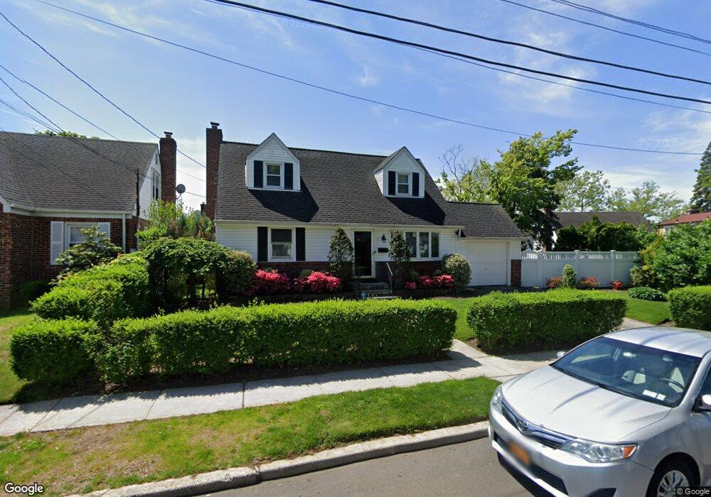 1021 Naple Ave, Franklin Square, NY 11010 - photo 1