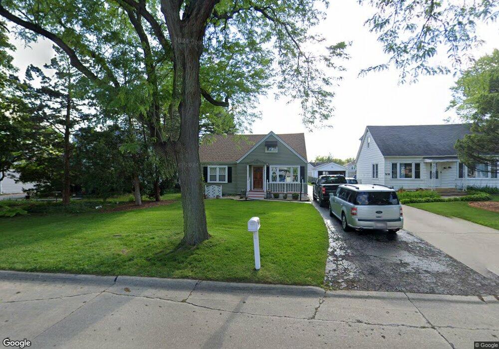 504 N Emroy Ave, Elmhurst, IL 60126 - photo 1