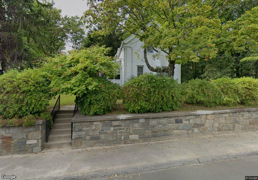 194 Oronoke Rd, Waterbury, CT 06708 - photo 1