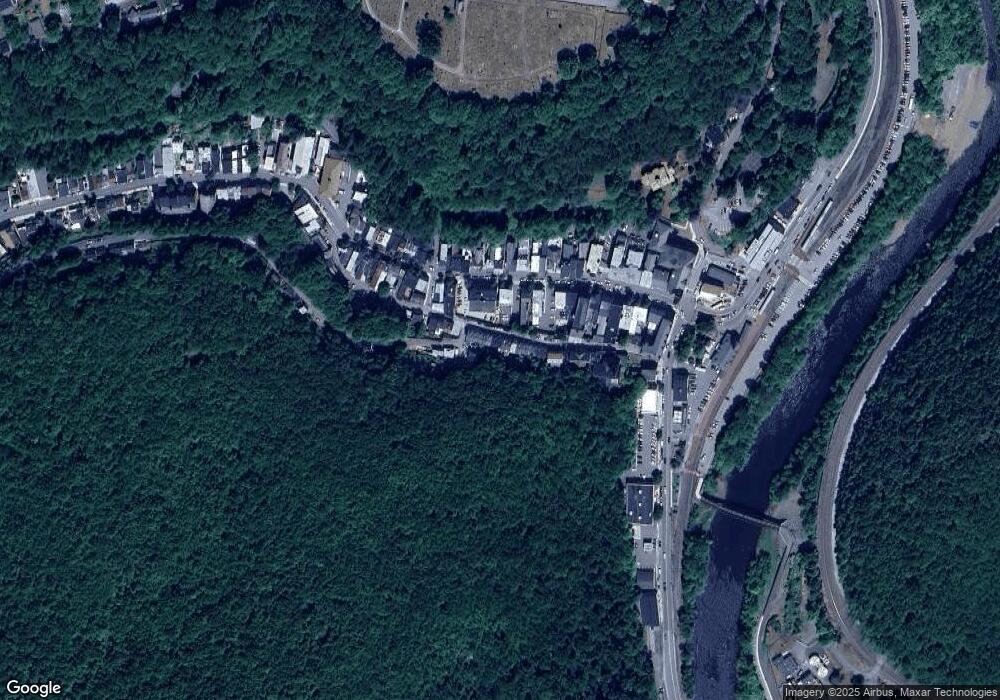 43 Race St, Jim Thorpe, PA 18229 - photo 1