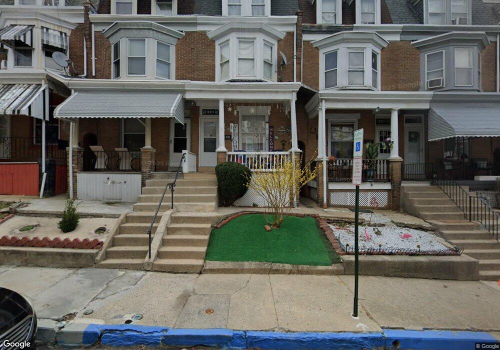 923 Pear St, Reading, PA 19601 - photo 1