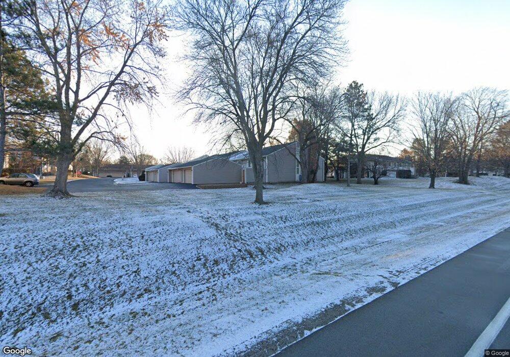 10451 Yorktown Ln N, Maple Grove, MN 55369 - photo 1