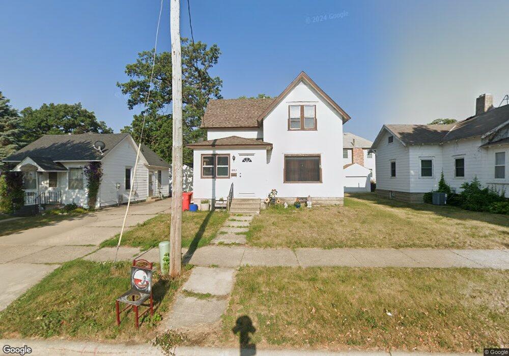 809 6th St NW, Austin, MN 55912 - photo 1