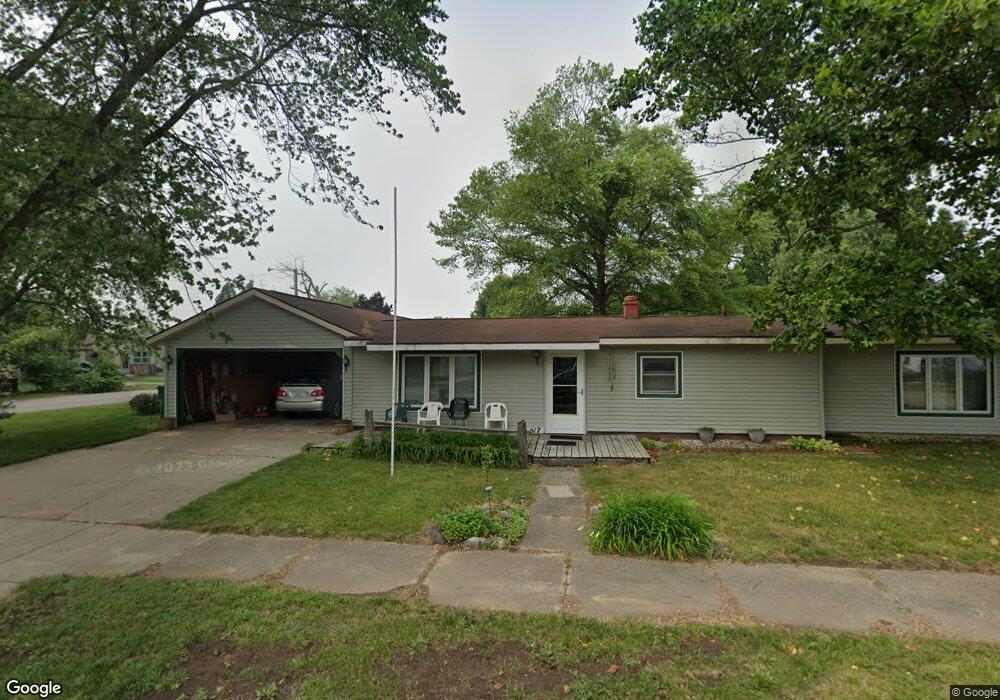 517 W Elm St, New Carlisle, IN 46552 - photo 1