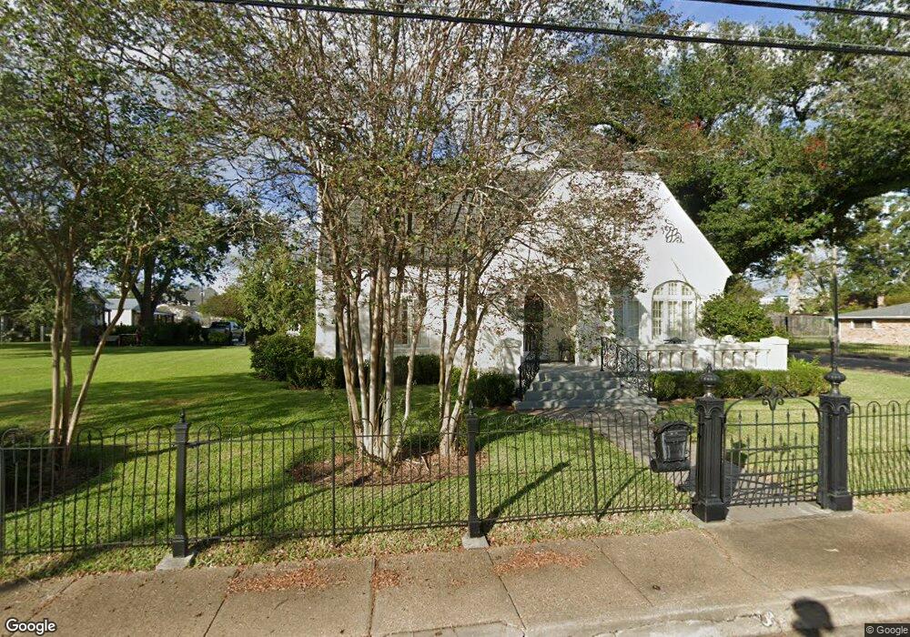 735 Verret St, Houma, LA 70360 - photo 1