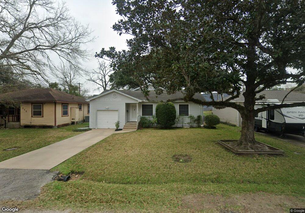 115 Whitson St, Alvin, TX 77511 - photo 1