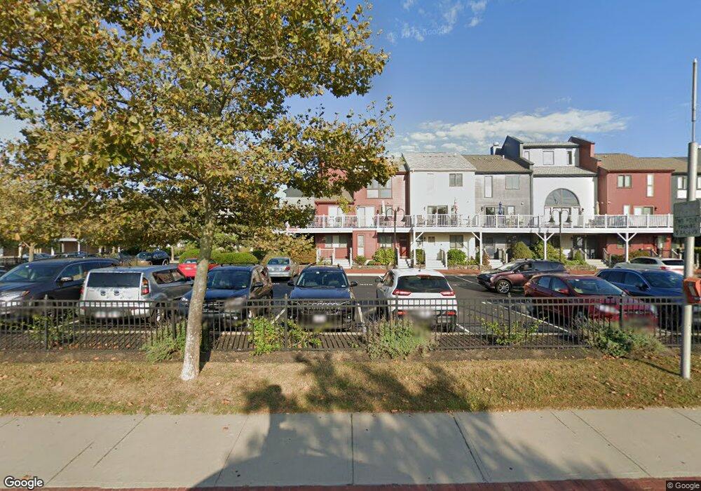 307 Swans Wharf Row, Newport, RI 02840 - photo 1