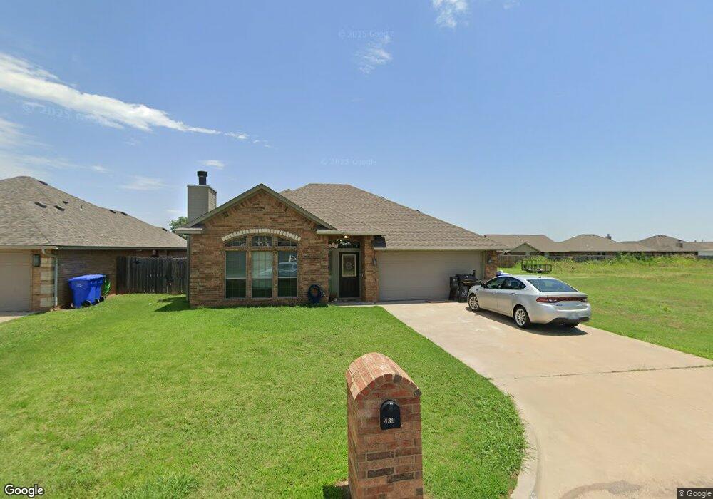 441 NW Sandstone Ave, Cache, OK 73527 - photo 1