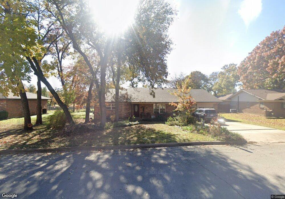 1333 W Redbud Dr, Hurst, TX 76053 - photo 1