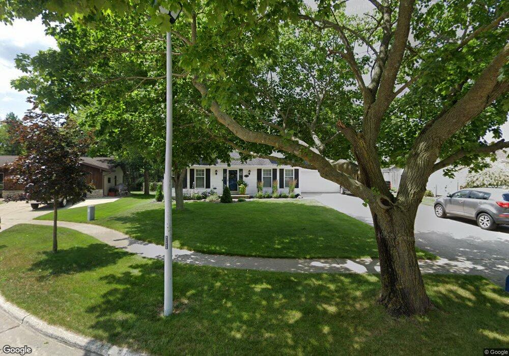 212 Harvest Ct, Manitowoc, WI 54220 - photo 1