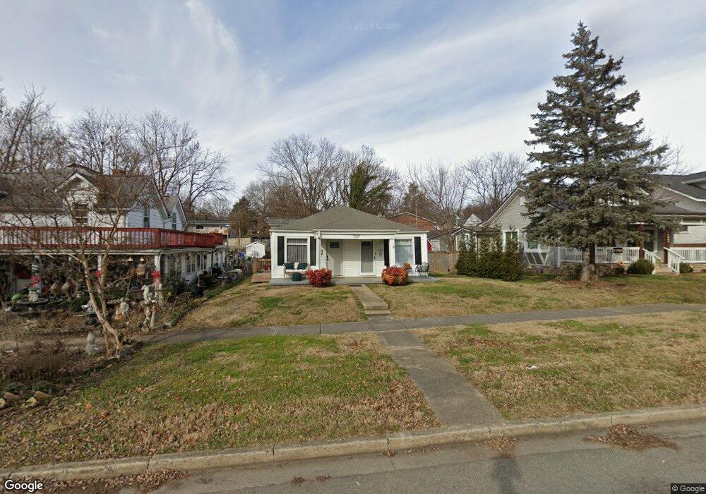 1007 E Unaka Ave, Johnson City, TN 37601 - photo 1