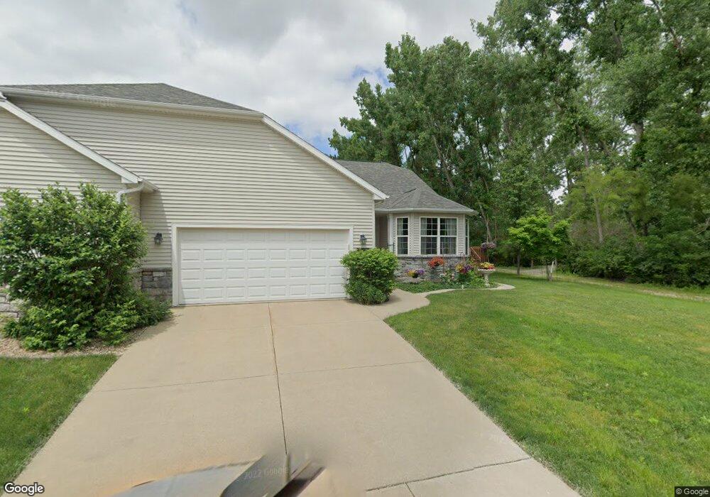 4022 Willowind St NE, Cedar Rapids, IA 52411 - photo 1