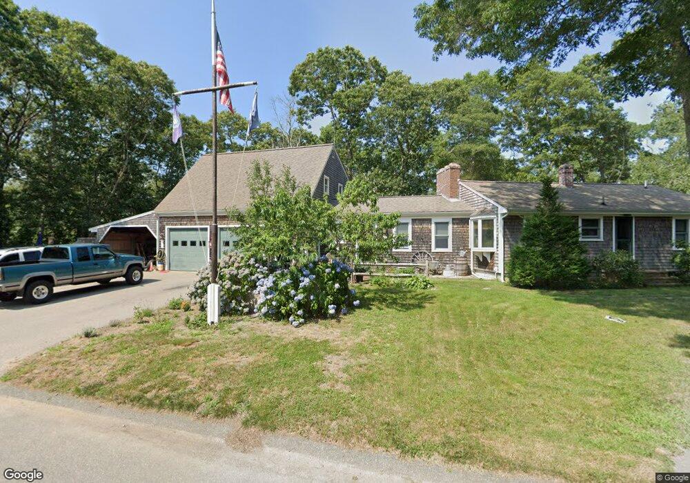 36 Crump Rd, Buzzards Bay, MA 02532 - photo 1