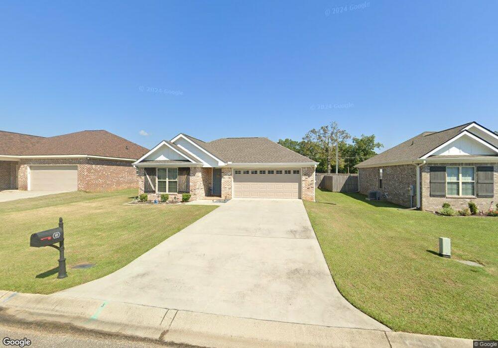 102 Sugarberry Rd, Dothan, AL 36301 - photo 1