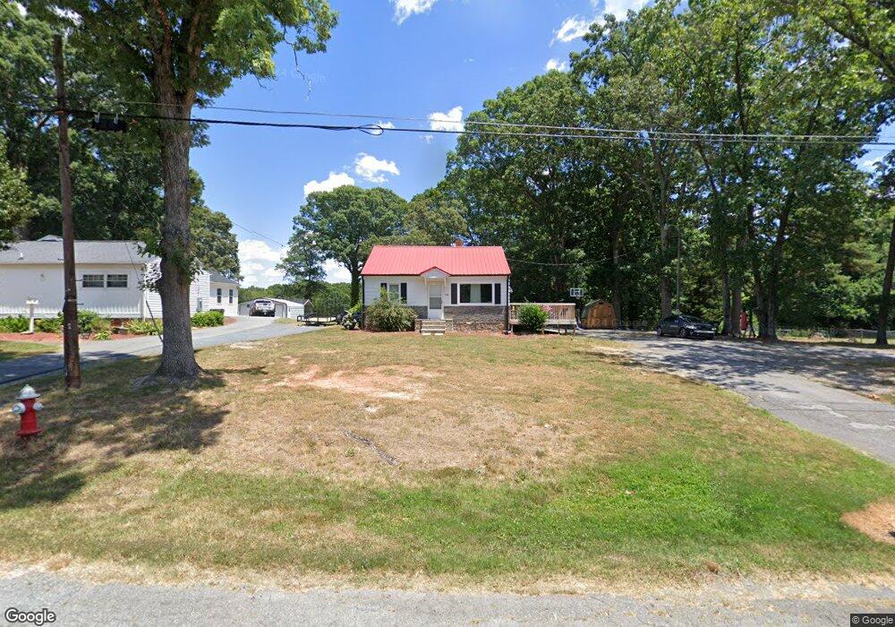 733 Mcdermott St, Asheboro, NC 27205 - photo 1