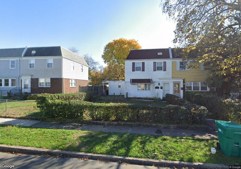 5722 Mitchell Rd, Levittown, PA 19057 - photo 1