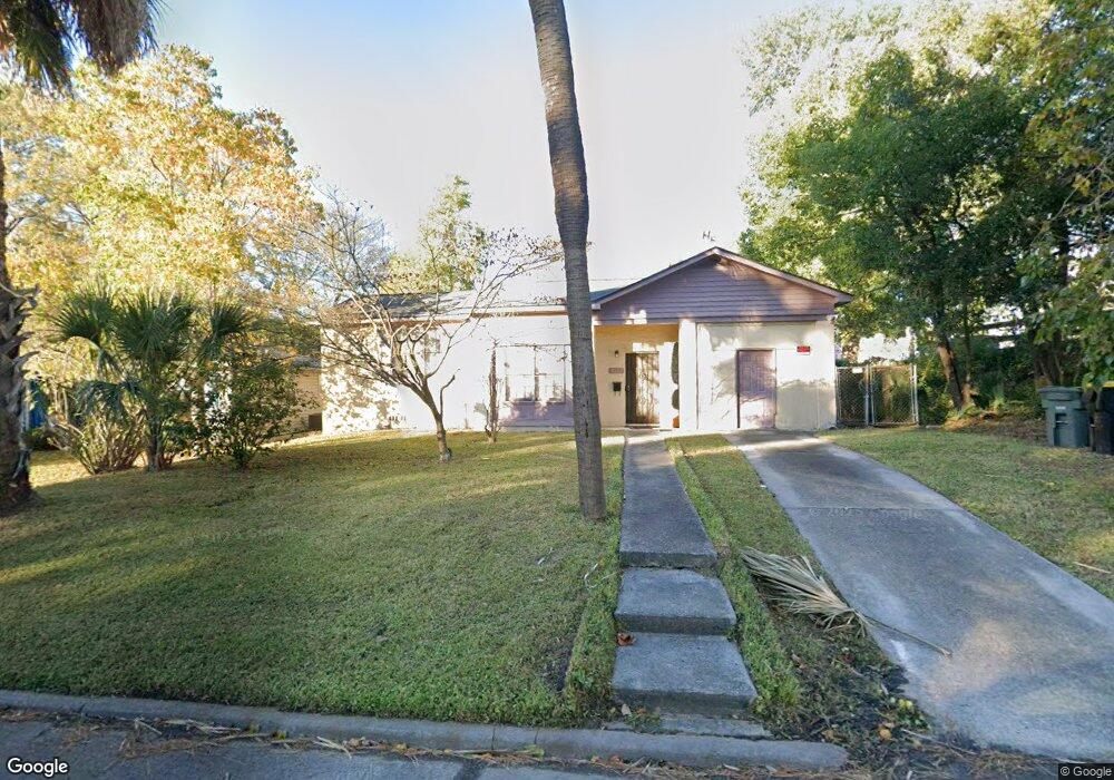 2062 E 42nd St, Savannah, GA 31404 - photo 1