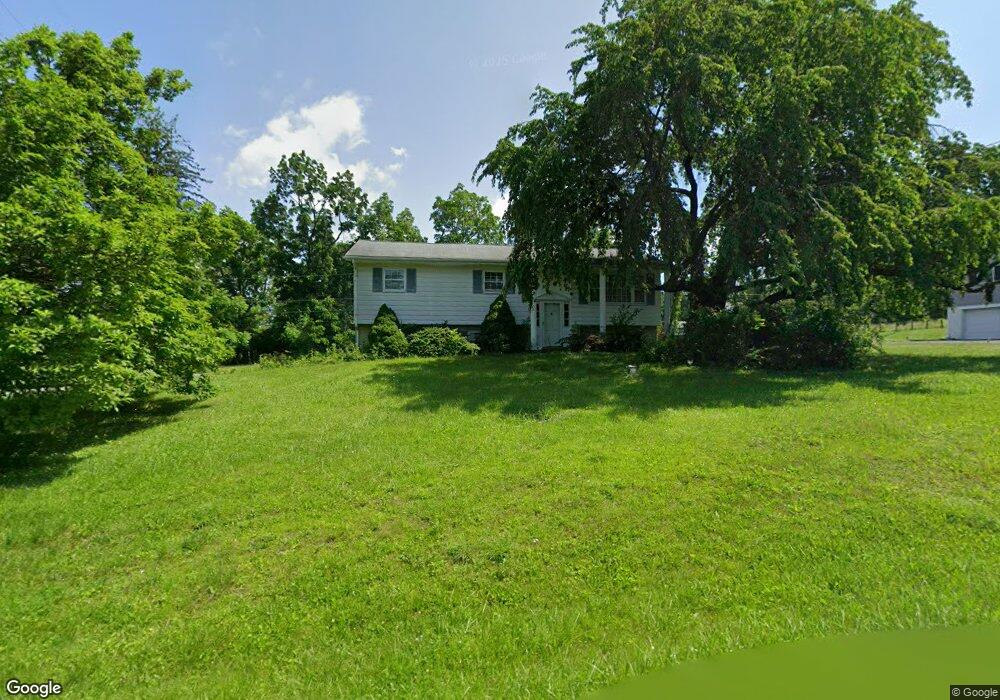 4543 N Sunset Dr, Coopersburg, PA 18036 - photo 1