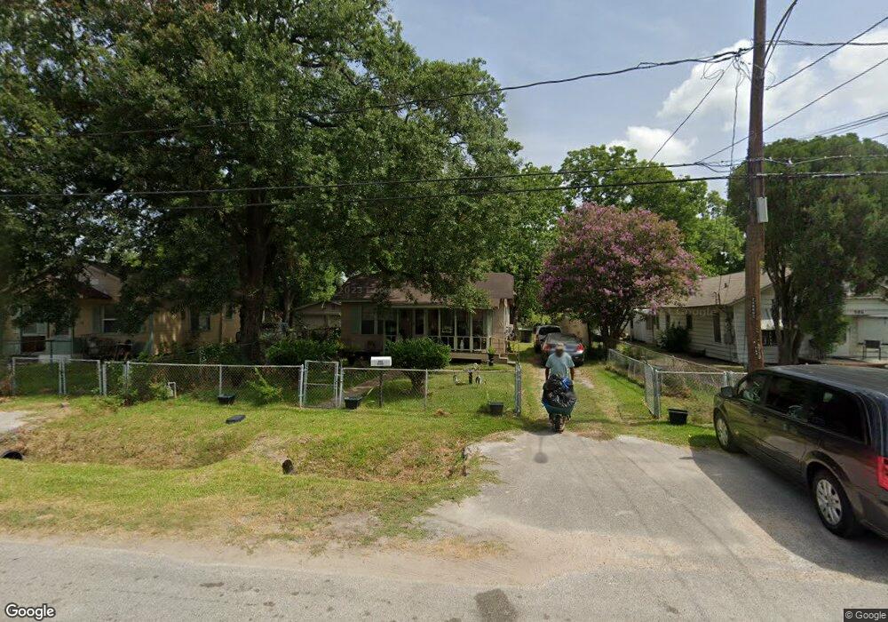 990 Glen Ave, Houston, TX 77088 - photo 1