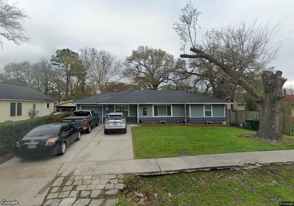 1009 Roxella St, Houston, TX 77076 - photo 1