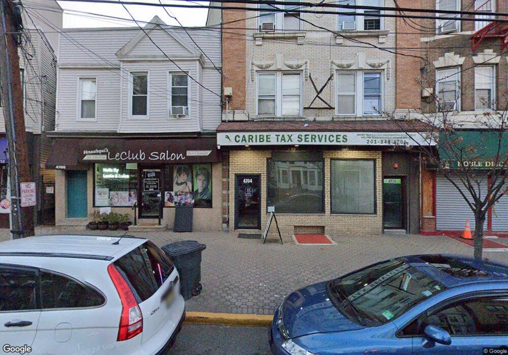 4704 Park Ave, Weehawken, NJ 07086 - photo 1