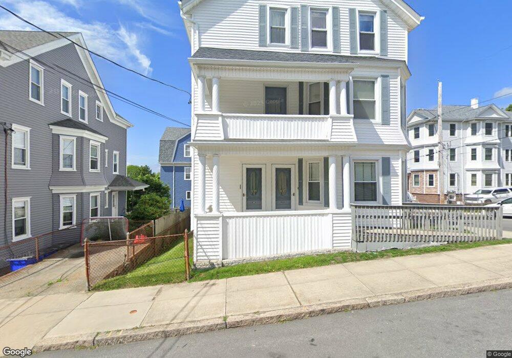 364 Pearce St unit 2, Fall River, MA 02720 - photo 1