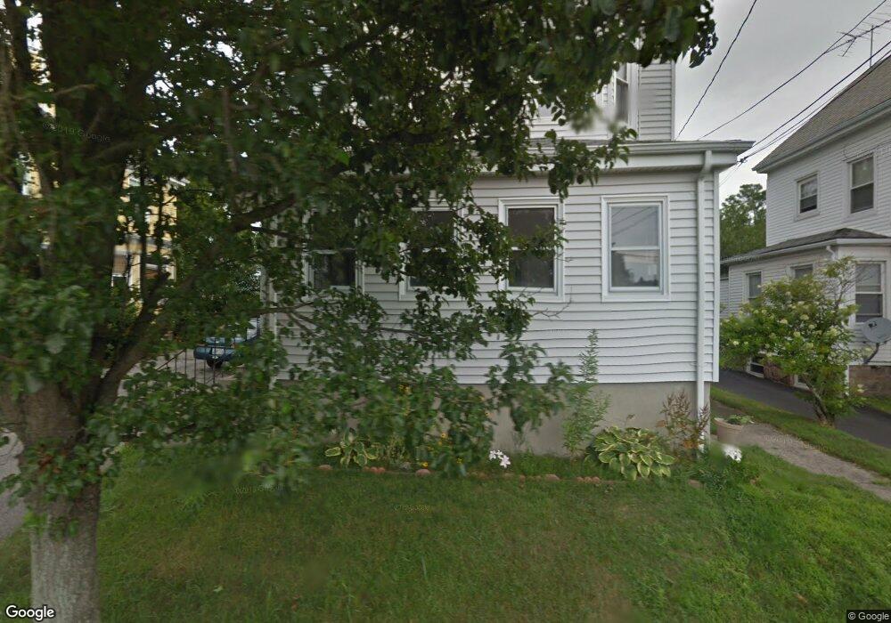 16 Brooks Ave, Newport, RI 02840 - photo 1