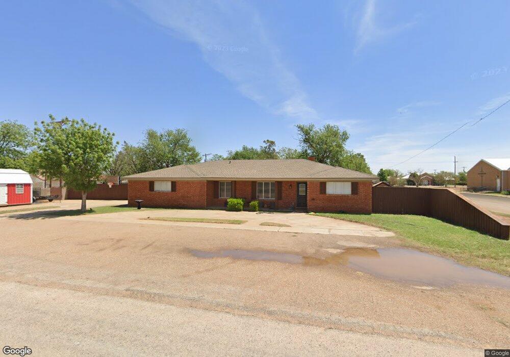 902 Arnett St, Ropesville, TX 79358 - photo 1