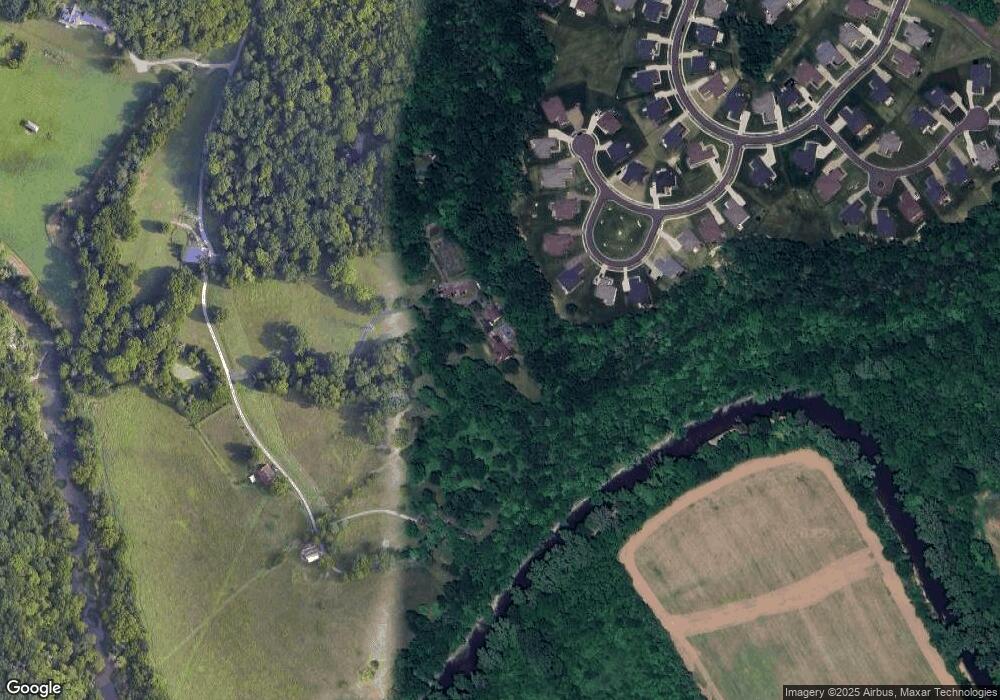 10701 Hidden Creek Ln, Louisville, KY 40291 - photo 1