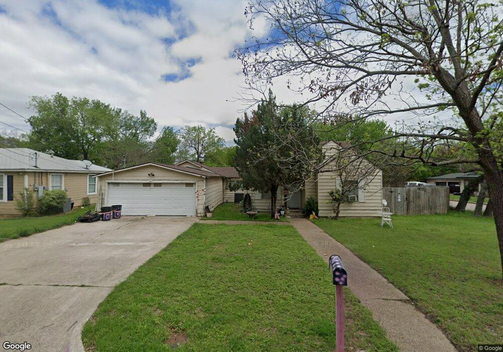 1015 S Waco St, Weatherford, TX 76086 - photo 1