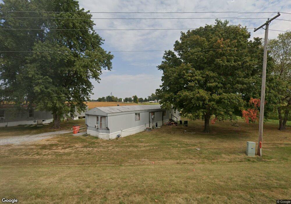9040 E State Highway 33, Shumway, IL 62461 - photo 1