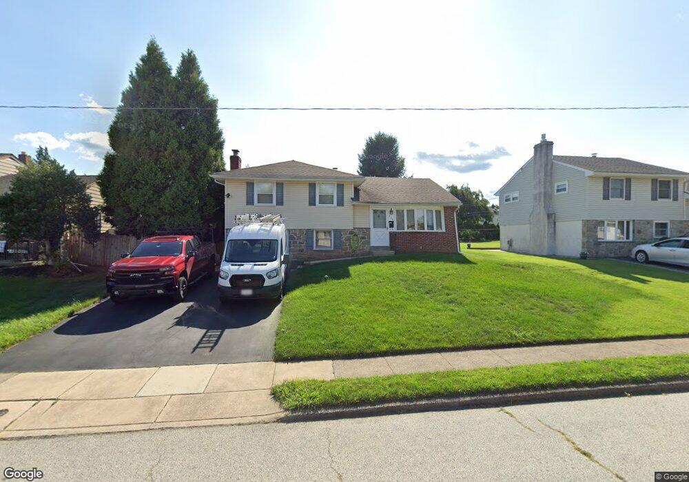 216 Canterbury Dr, Broomall, PA 19008 - photo 1